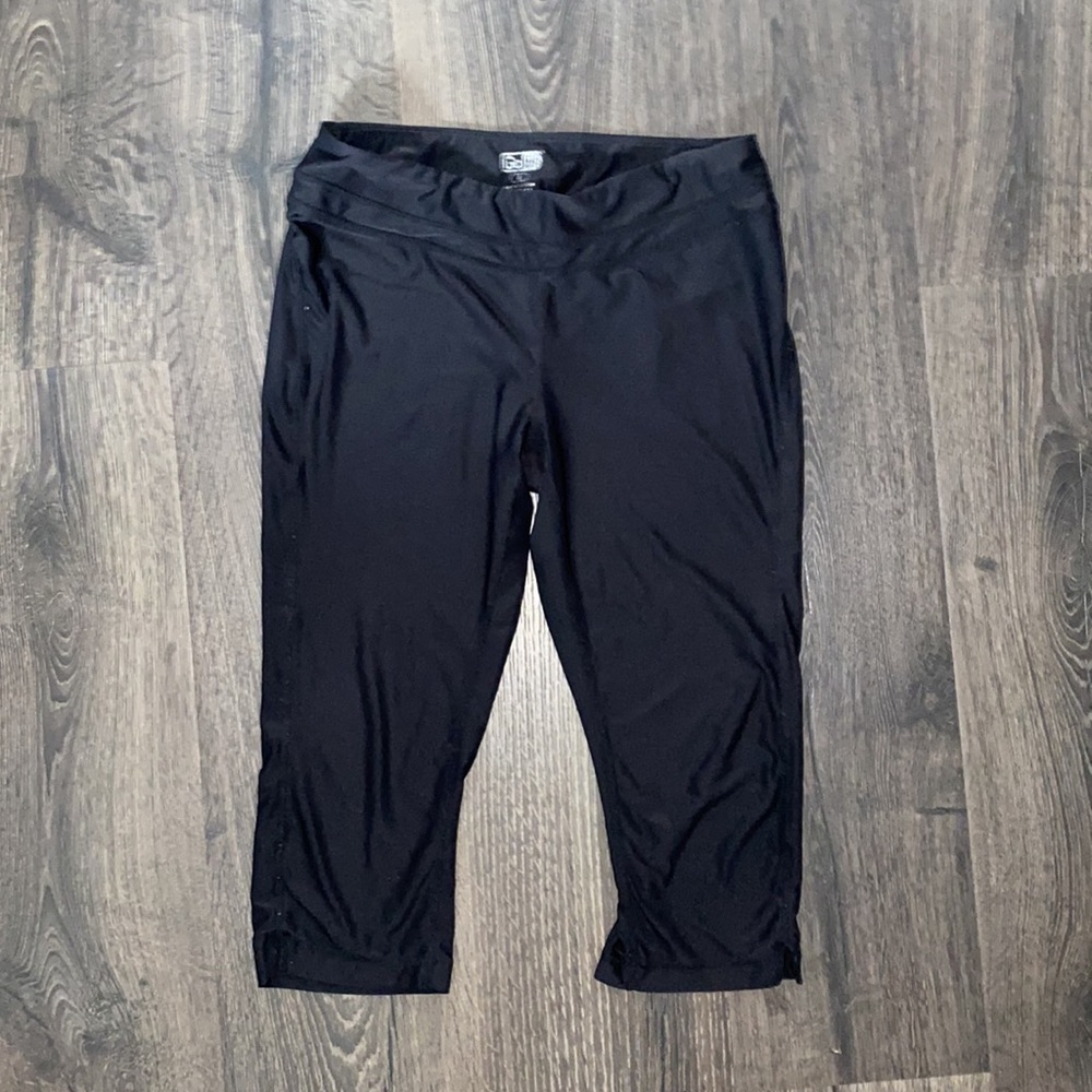 Go Fit- Black Cropped Leggings